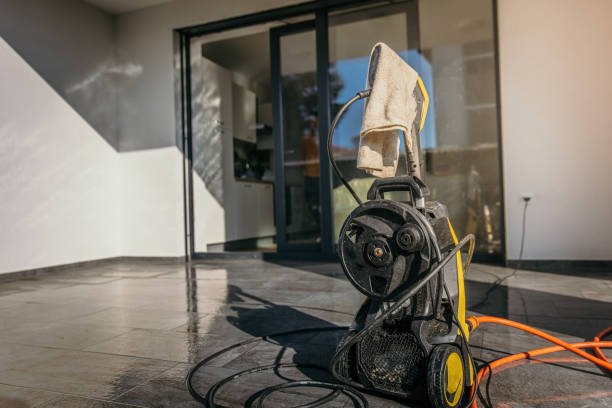 Best Solar Panel Cleaning  in Lomira, WI